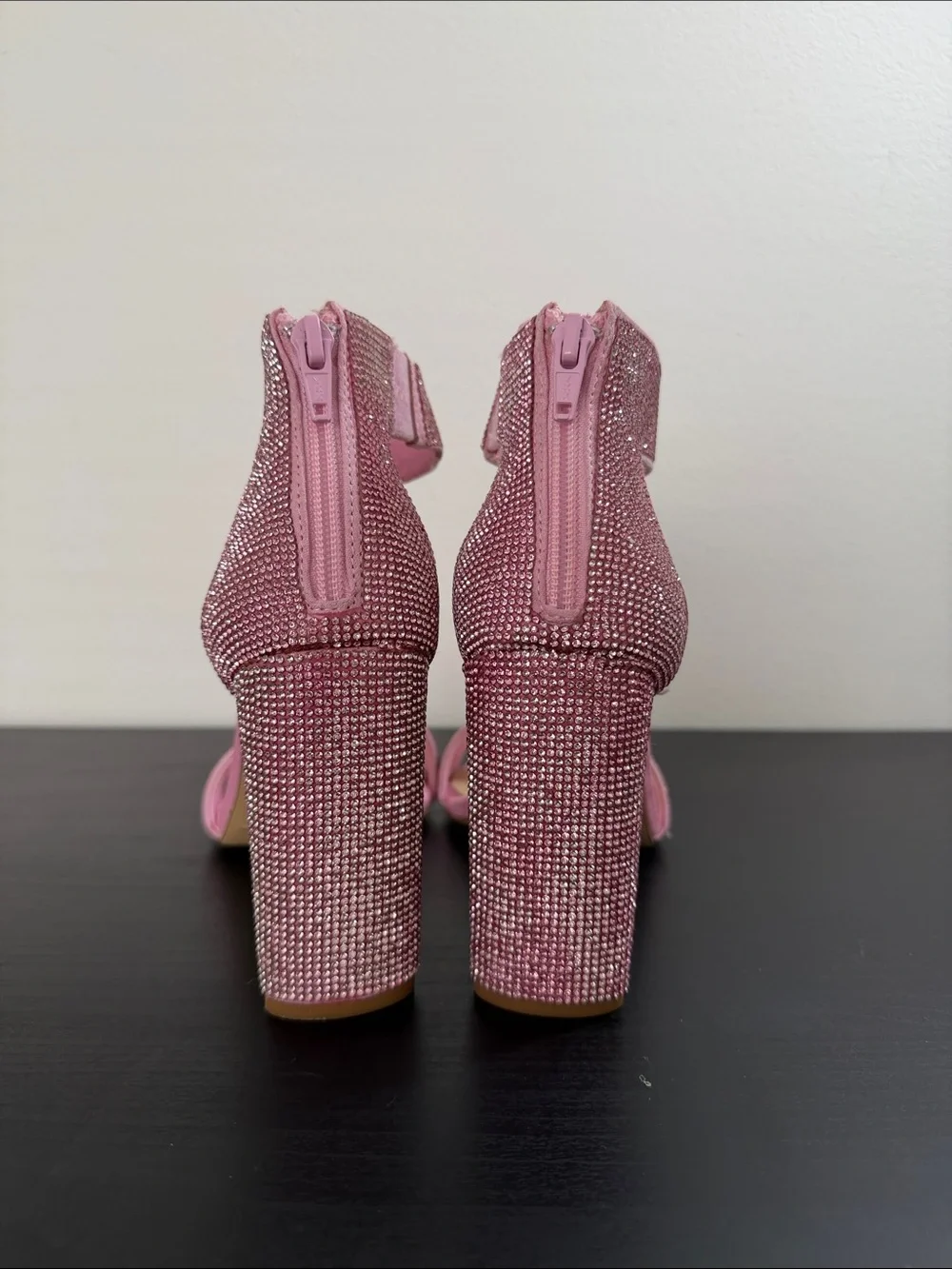 Gianni Bini eye catching